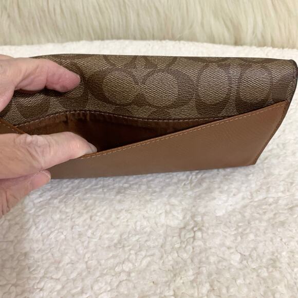 COACH Khaki/Acorn Coated Canvas Trifold Signature Wallet w/Lanyard F53763 - Picture 3 of 16